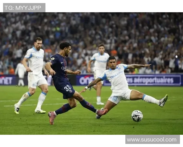 巴黎圣日耳曼法甲十连胜，豪取领先优势，马赛难以追赶！